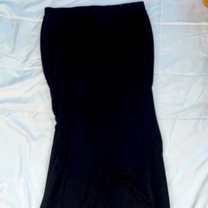 Long black maxi skirt